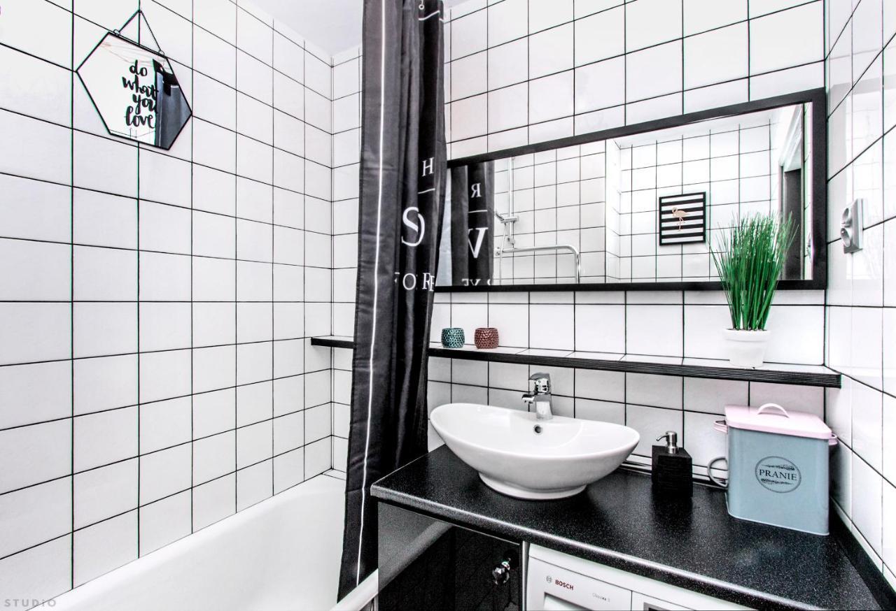 Clicktheflat Hoza Street Apart Rooms Warszawa Eksteriør billede